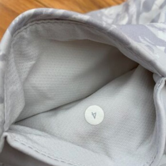 LULULEMON inspire tight II size 4 - Picture 3 of 6